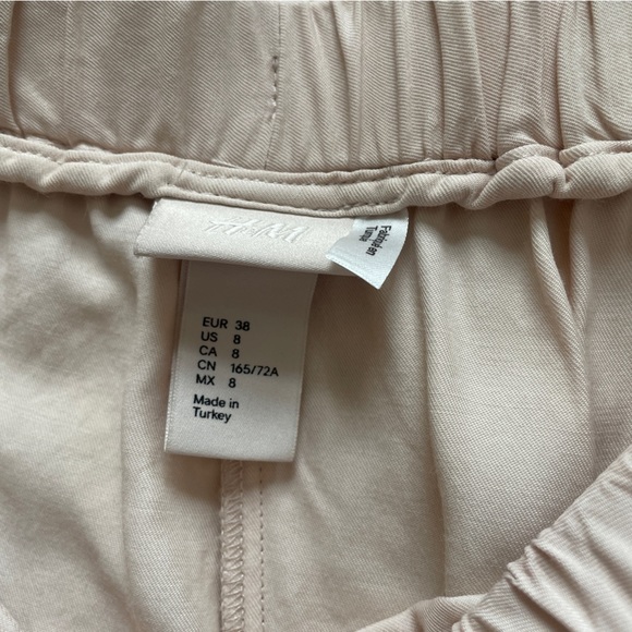 H&M light nude pink summer / PJ shorts with pistachio green‎  trim - Picture 9 of 12